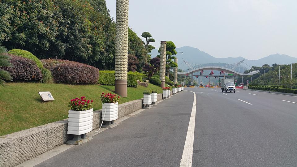 杭州千岛湖道路隔离绿化(图2)